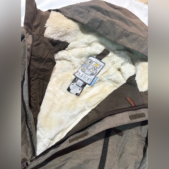 Vintage Burton Ski/Snowboard Jacket - Picture 2 of 2
